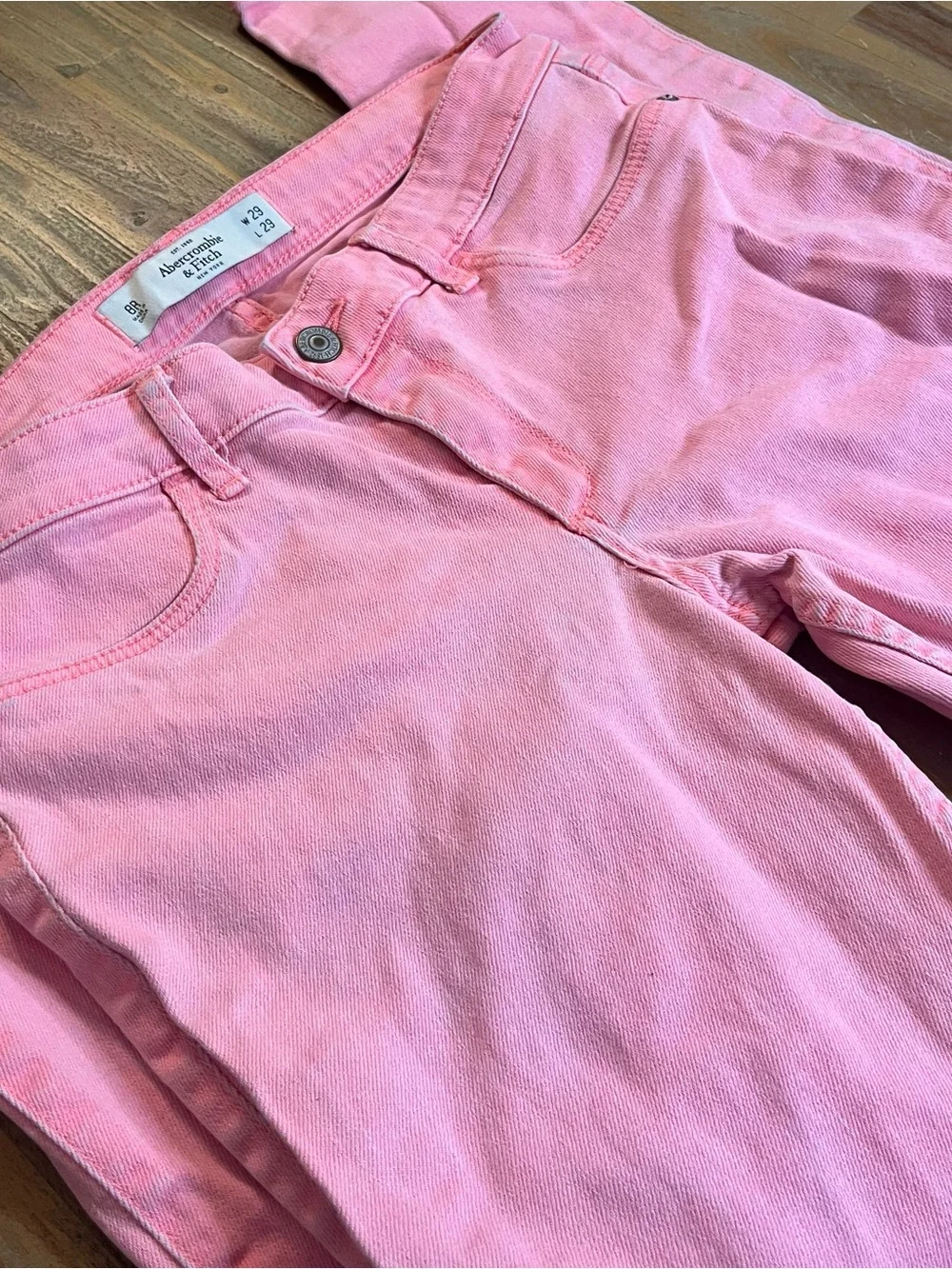 Pink y2k Abercrombie & Fitch jeans